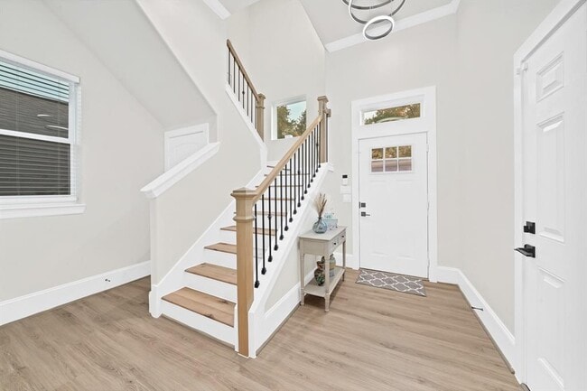 Building Photo - 2505 Live Oak St