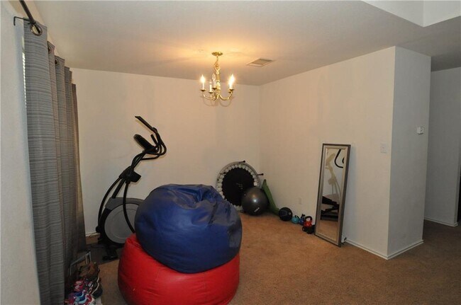 Foto del edificio - 121 Pheasant Trail