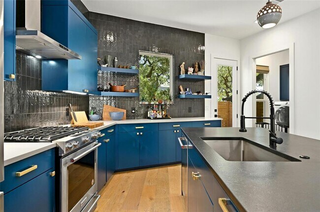 Foto del edificio - 1187 Oak Grove Ave