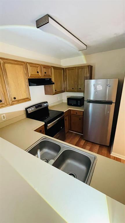 Building Photo - 304 Dell Ct