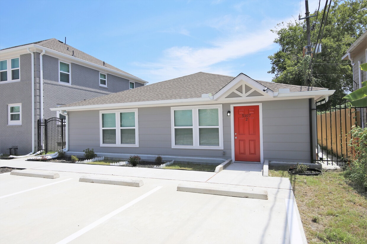 5107 Delano St Unit 2, Houston, TX 77004 Apartments in Houston, TX