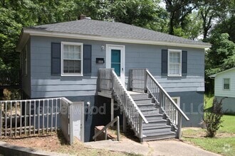 Building Photo - 228 S Hampton Dr