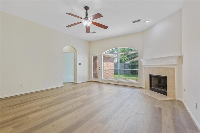 Building Photo - 10222 Squirehill Ct