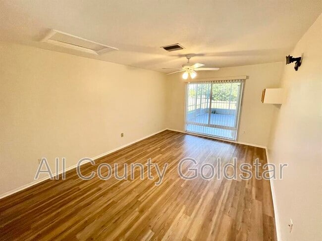 Foto del edificio - 1348 Aqui Esta Dr