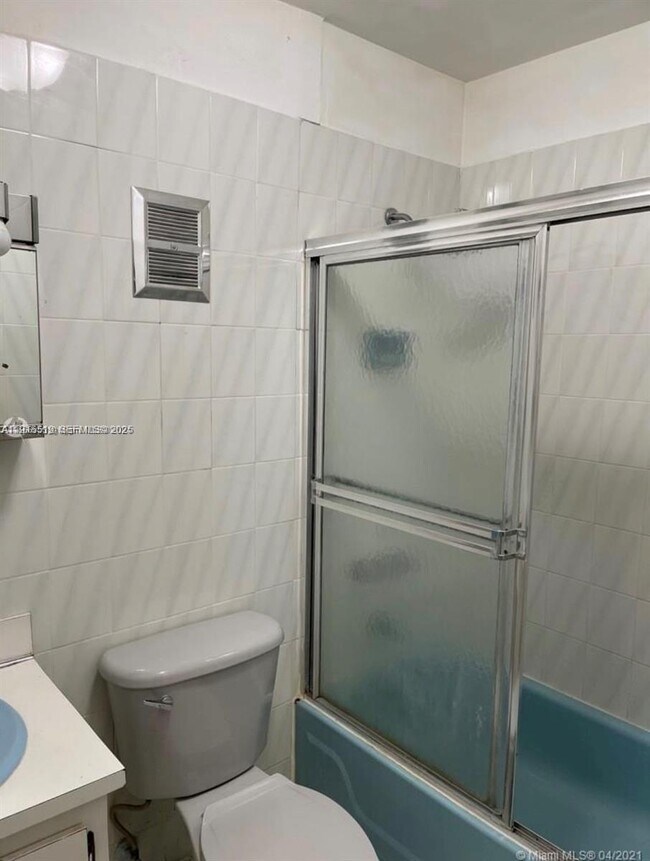 Foto del edificio - 440 E 23rd St