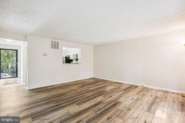 Foto del edificio - 11013 Barton Hill Ct