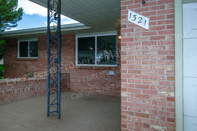 Foto del edificio - 1321-1323 E. 16th St.