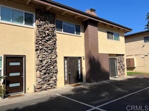 Building Photo - 464 Woodland Ave