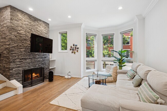Foto del edificio - 453 N Clinton St