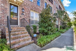 Building Photo - 437 Port St