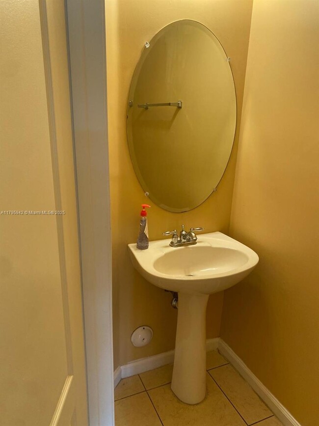 Foto del edificio - 2832 SW 81st Ave