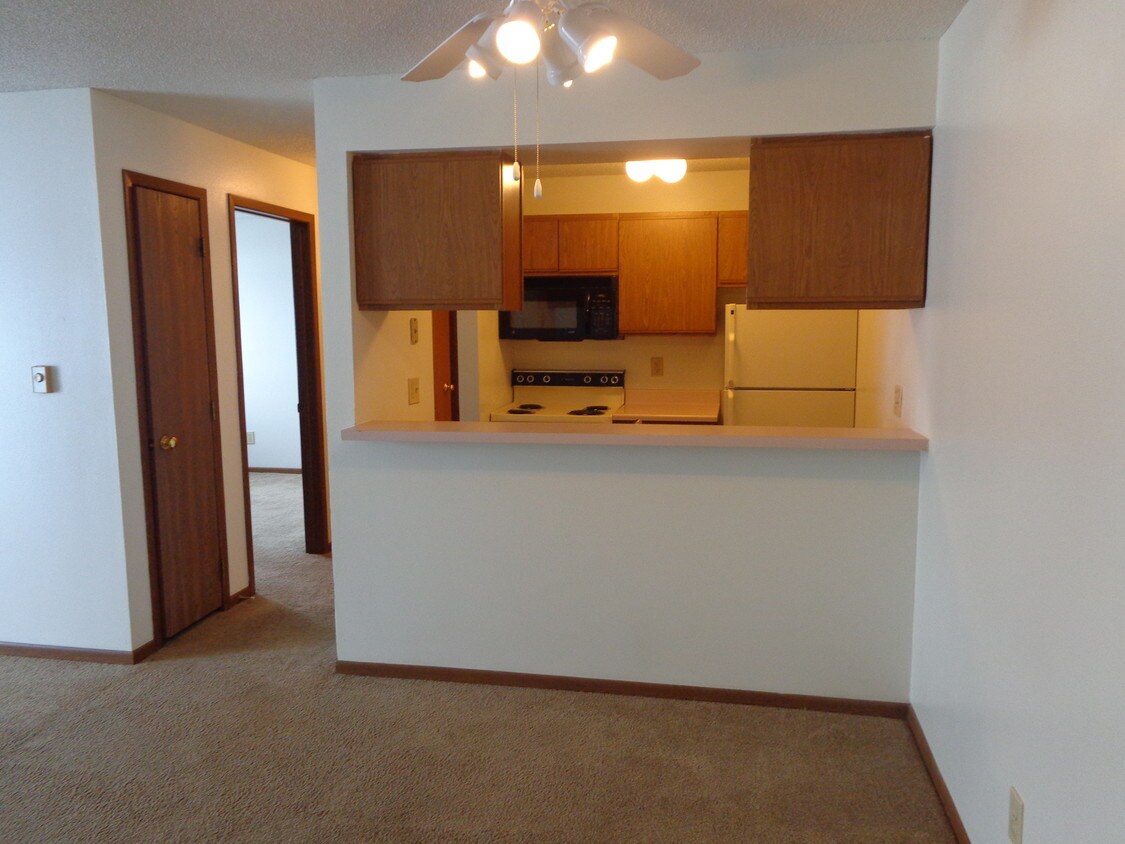 2080 King Ave, Des Moines, IA 50320 Apartments in Des Moines, IA