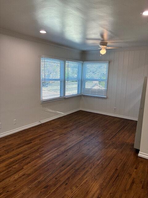 Foto del edificio - 230 N Myers St