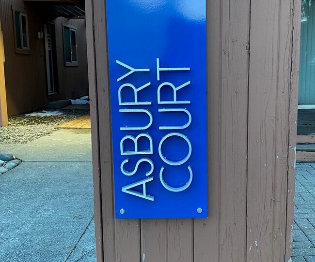Foto del edificio - 505-513 Asbury Court