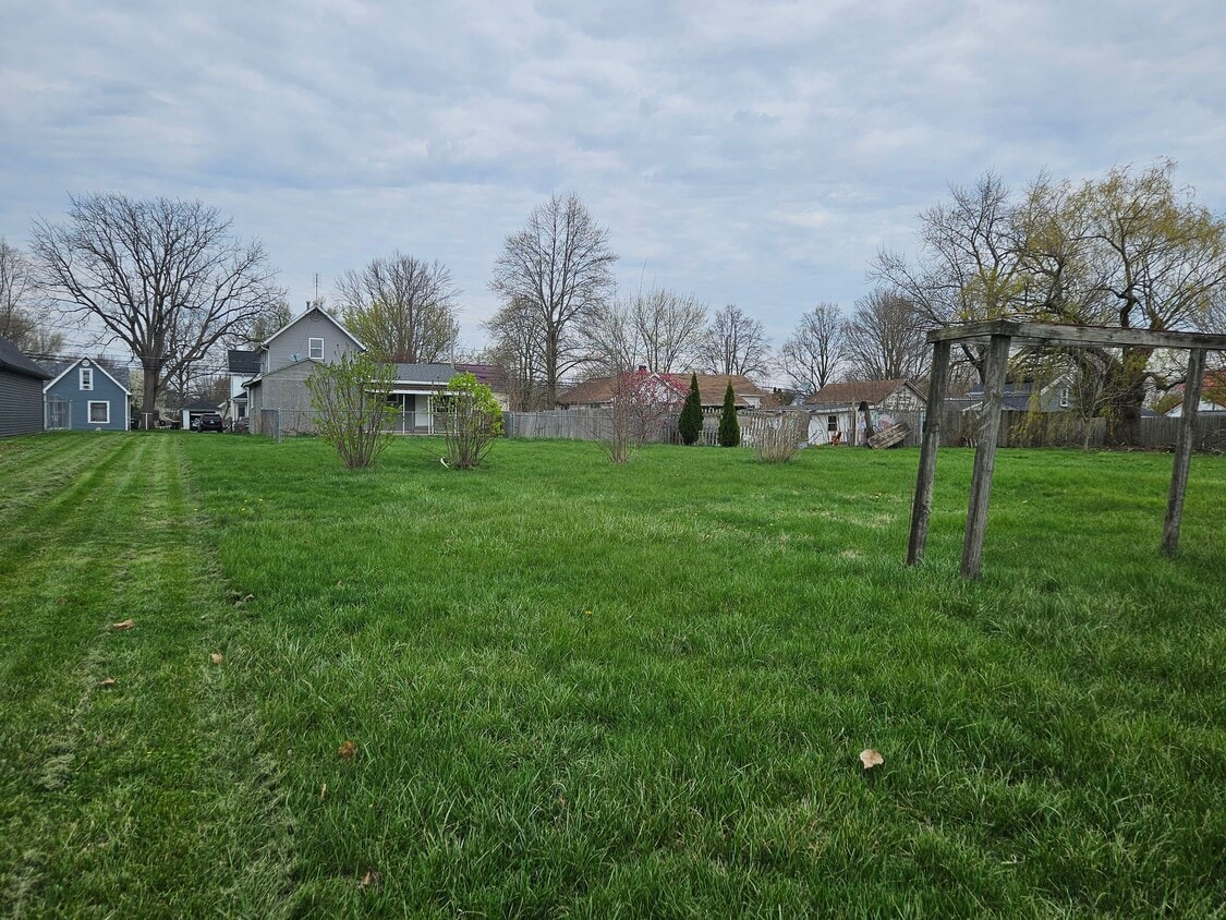 Foto del edificio - 628 Dowling St