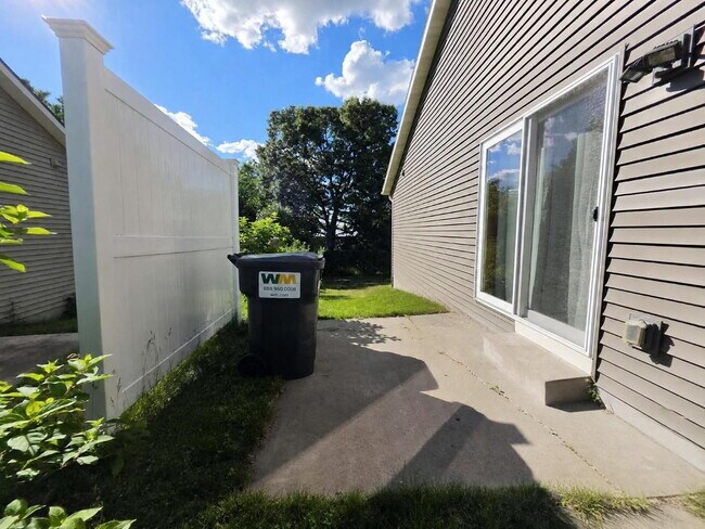 Building Photo - Spacious 4-Bedroom Home with Vaulted Ceilings, Finished Lower Level & 2-Car Garage