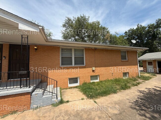Foto del edificio - 1718-1720 S Mosley Ave