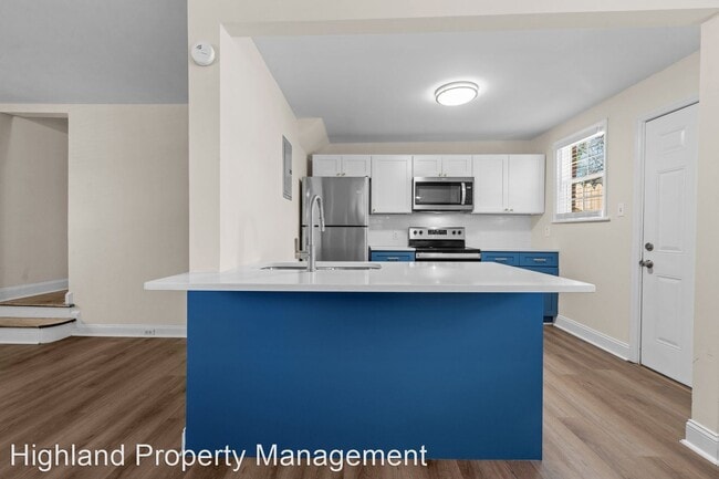 Building Photo - 1 br, 1 bath House - 910 Clarendon St - Un...