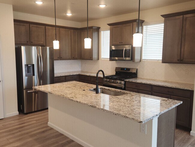 Foto del edificio - 3 bedroom - Victory Ridge Townhome! Near V...