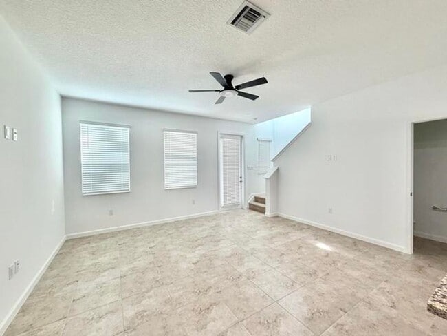 Building Photo - 4093 S Longwood Lk Sq