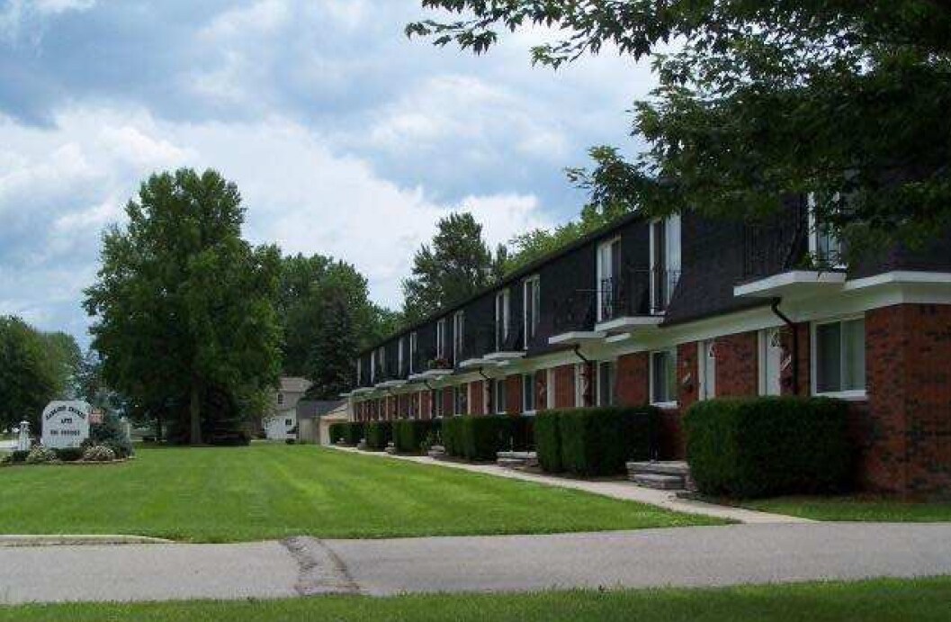 Primary Photo - 37114 Jefferson Ave