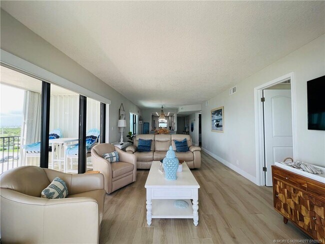 Foto del edificio - 9400 S Ocean Dr