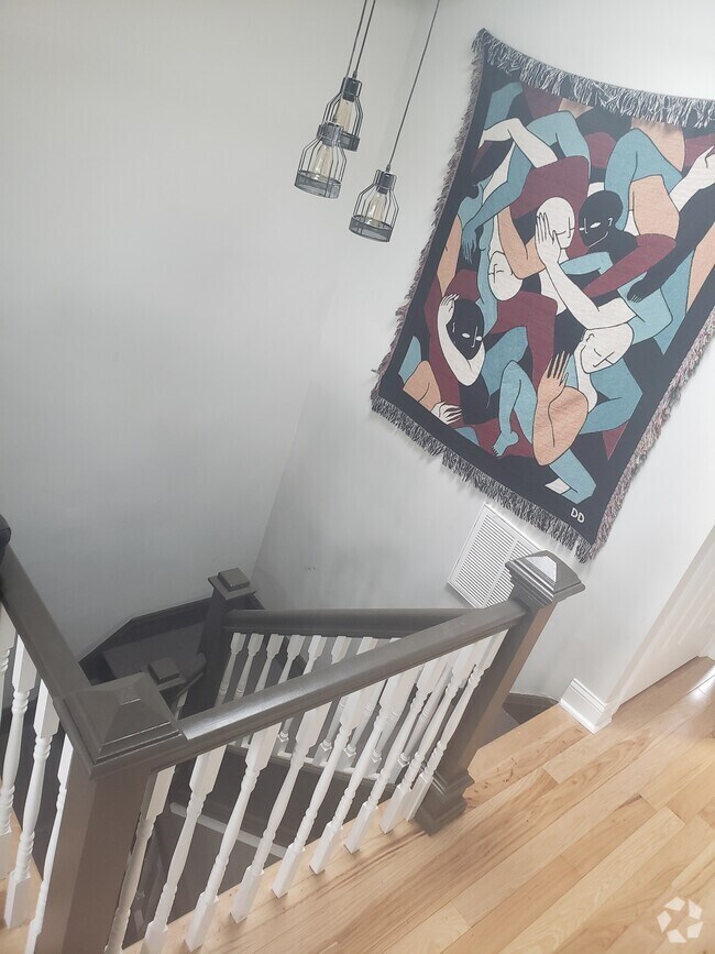 Northeast Baltimore City Apartments for Rent with High Ceilings Baltimore, MD 2 Rentals