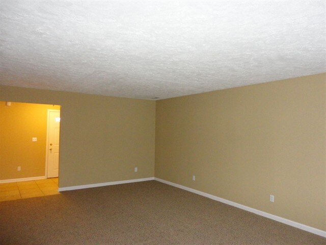 Building Photo - 1647 Farm Meadow Drive
