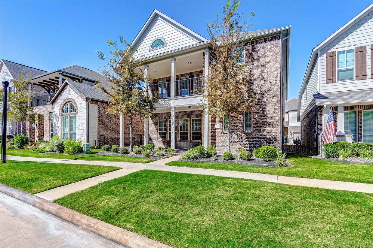 Foto principal - 18206 Lake Eagle Dr