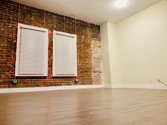 Foto del edificio - bedroom in Hayward CA 94541