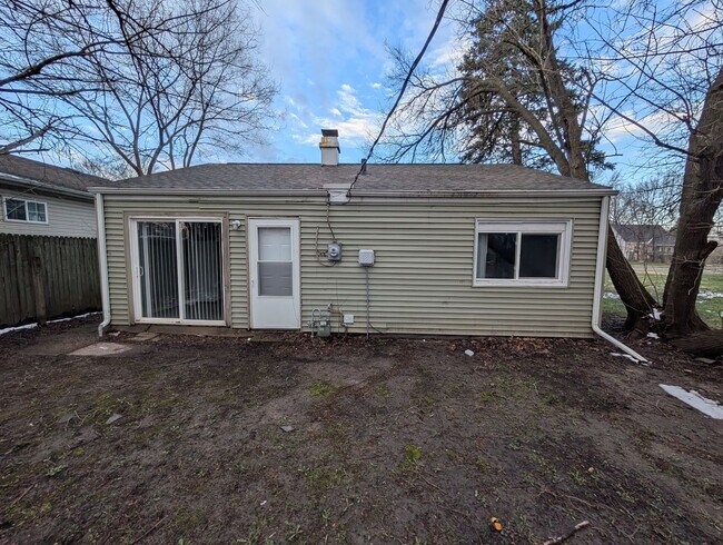 Foto del edificio - 2-Bedroom, 1-Bathroom Home – $1,150/Month | Accepting Section 8