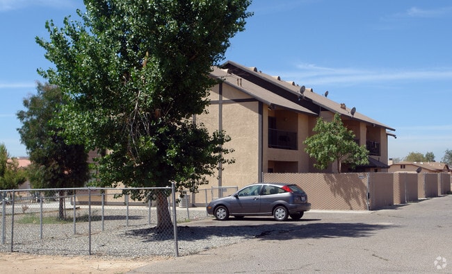 Building Photo - 15866 Sago Rd