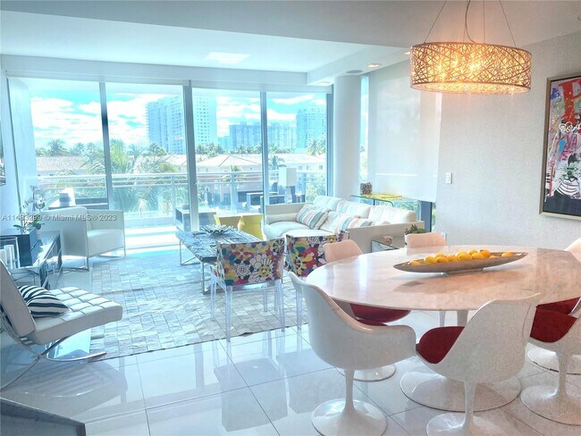Foto del edificio - 2950 NE 188th St