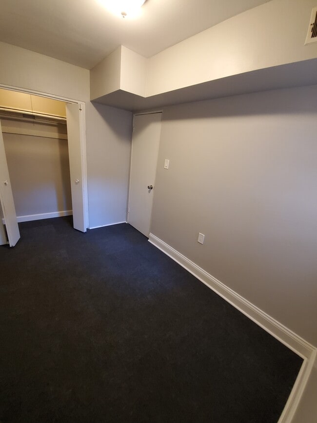 Second Bedroom - 1320 N Cleaver St