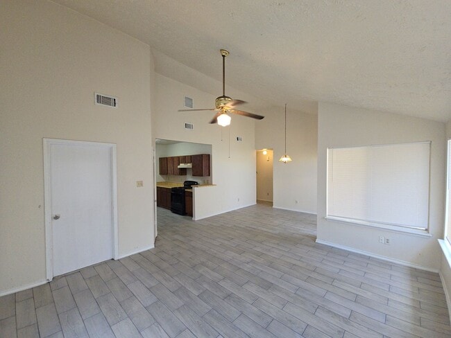 Building Photo - 3930 Mohlerbruk Dr