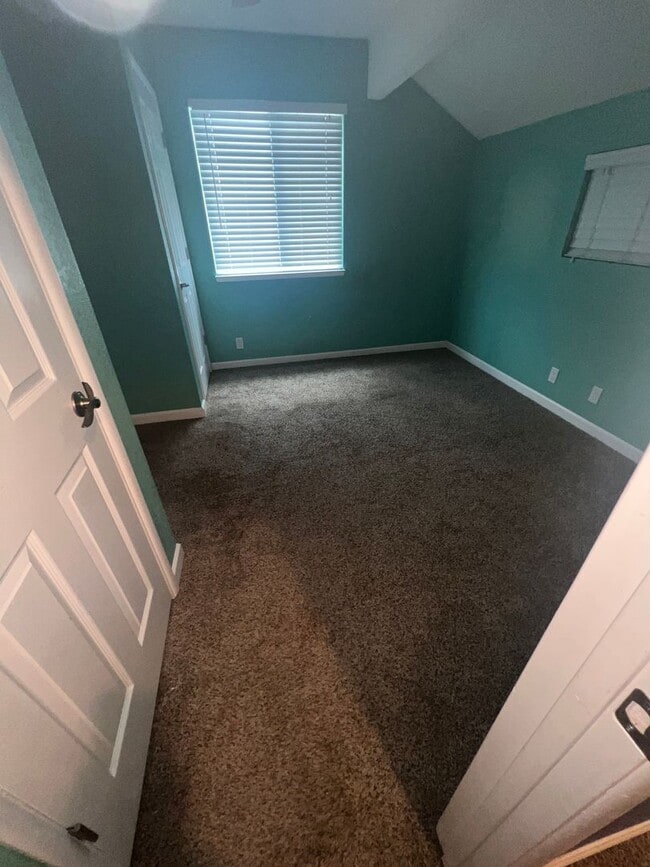 Building Photo - Super cute 2 Bed/2 Bath next to NAU! Laundry in unit!
