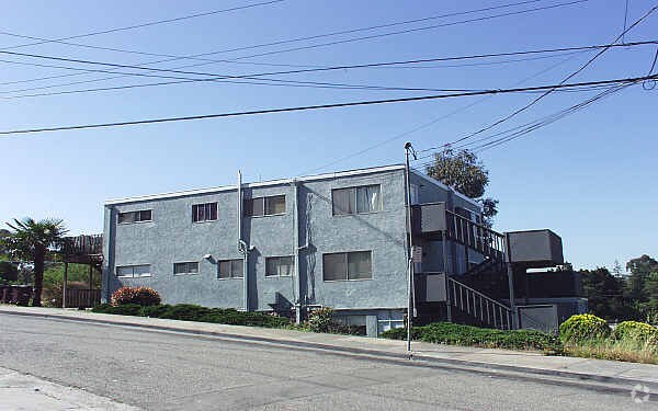 Building Photo - 4812-4814 Tompkins Ave