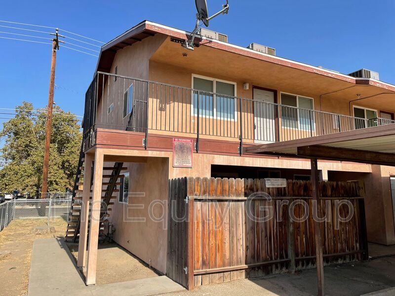 317 Granite St Unit 3, Visalia, CA 93291 Condo for Rent in Visalia