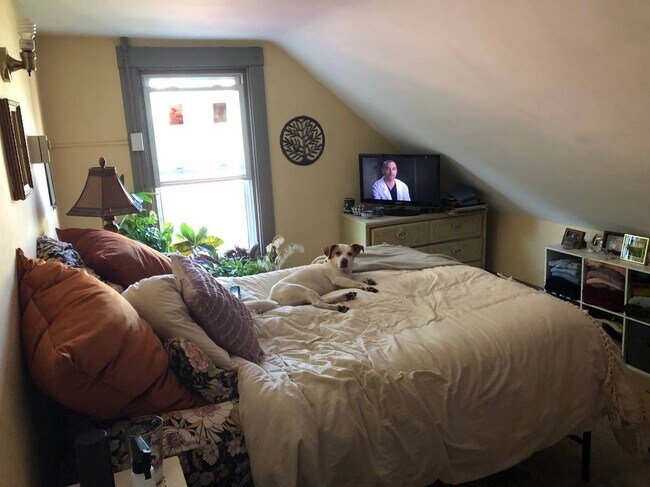 Foto del edificio - 127 Emery St