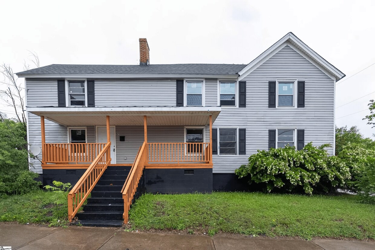 Foto principal - 463 N Forest St