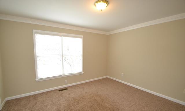 Building Photo - 2196 Woodbriar Dr