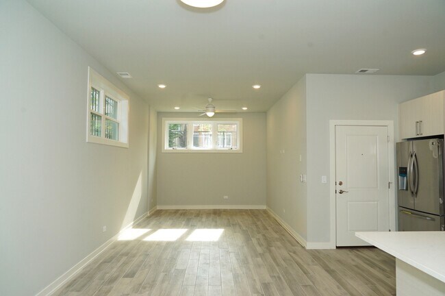 Foto del edificio - 6138 S University Ave