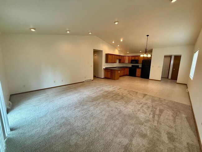 Foto del edificio - 149913-149913 Wineberry Ln