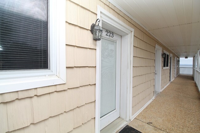 Foto del edificio - Bayfront 2BR/2BA Condo at Bayview Terrace ...