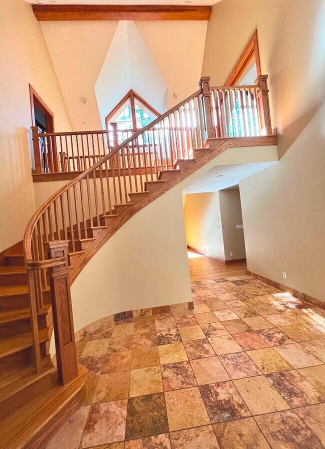 13370 Skyline Blvd, Redwood City, CA 94062 - House Rental in Redwood ...