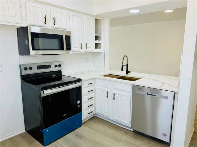 Foto del edificio - 222 Shady Ln Dr