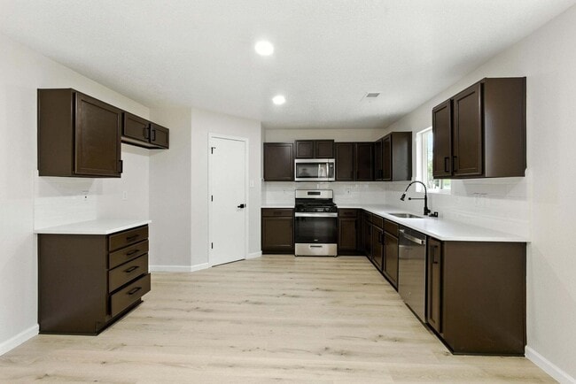 Foto del edificio - 528 Talladega St SE