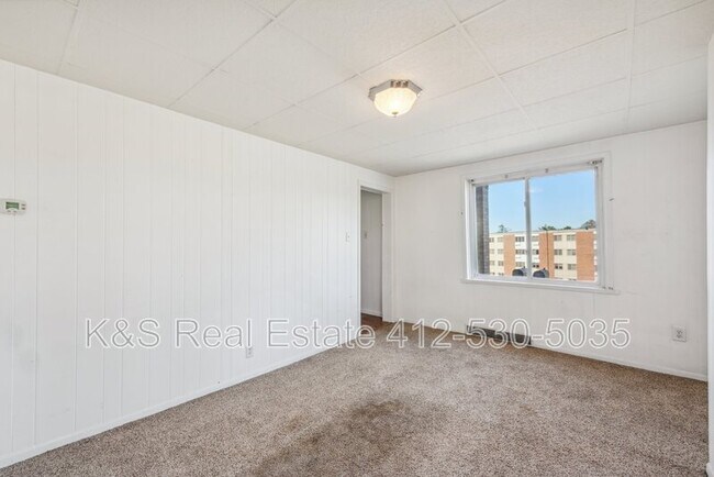 Foto del edificio - 16 Eggers Ave