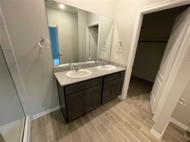 Building Photo - 954 Redinger Ridge Dr