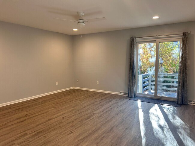 Foto del edificio - 2 bed 2 bath Townhouse in Woodmill